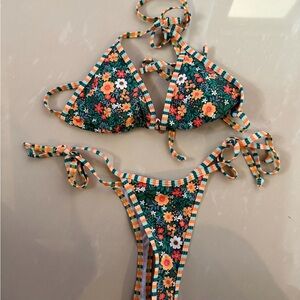 SHEIN Green Floral Stripe Trim Triangle Bikini